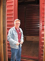 USA - Atlanta IL - J H Hawes Grain Elevator (1903) Owner Larry Brandt (9 Apr 2009)